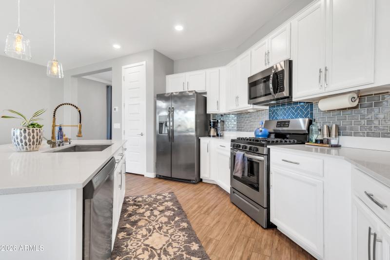 9810 E Research Ave-14