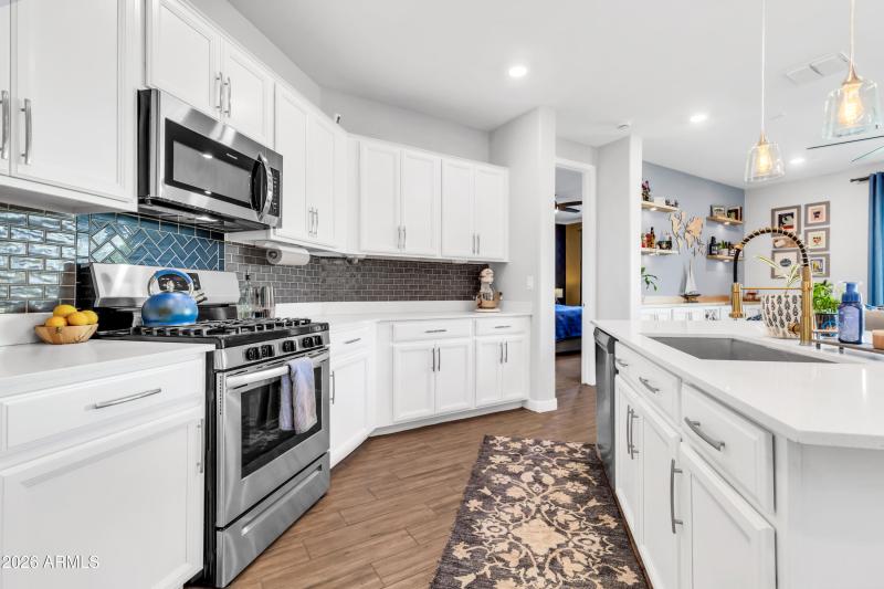 9810 E Research Ave-15