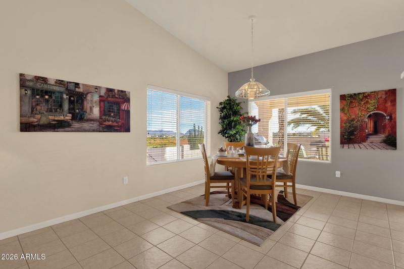 24-web-or-mls-16245-e-montrose-dr