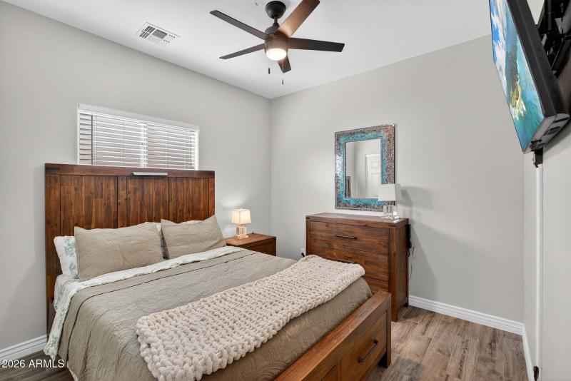 35-web-or-mls-11W Dragon Tree Ave