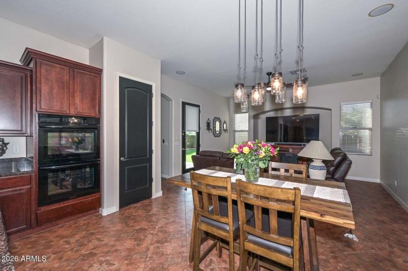 Kitchen-Breakfast Room (1)