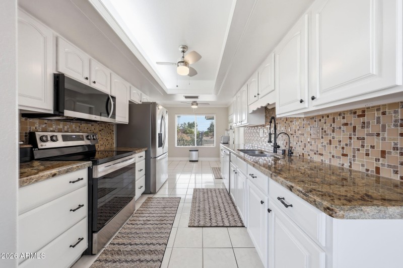 Upgraded counter and backsplash