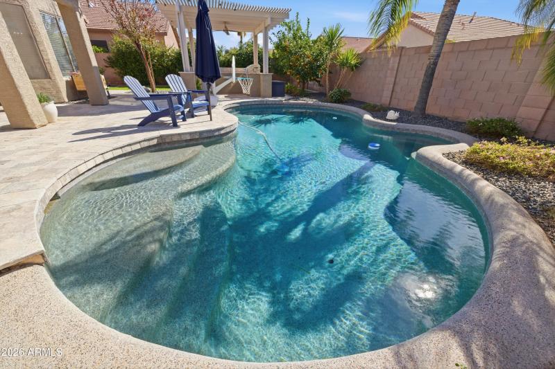 Baja Step Pool