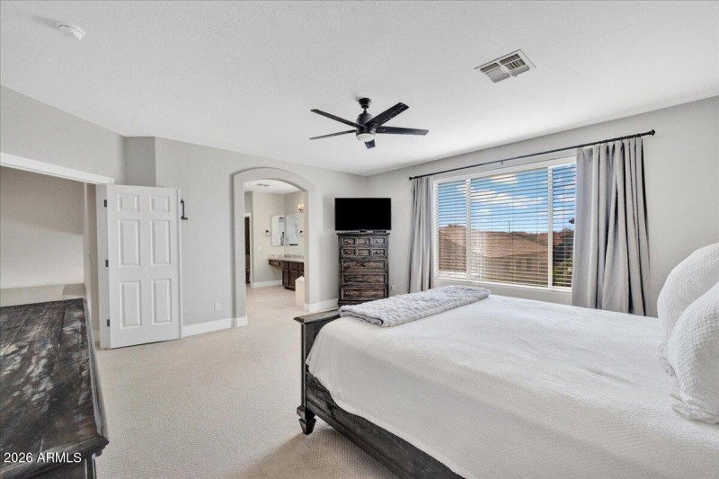 43-4111E_Molly_Ln_42