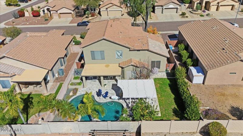 63-4111_E_Molly_Ln_Drone_9