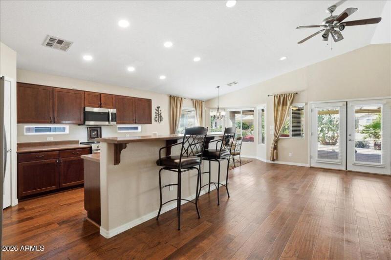 07-2424 E Hancock Trail_RedHogMedia