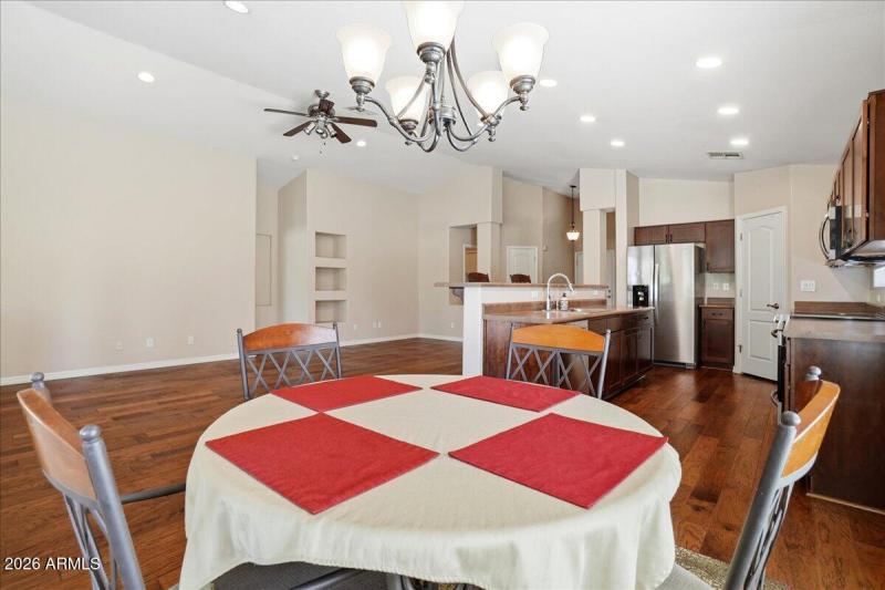 13-2424 E Hancock Trail_RedHogMedia