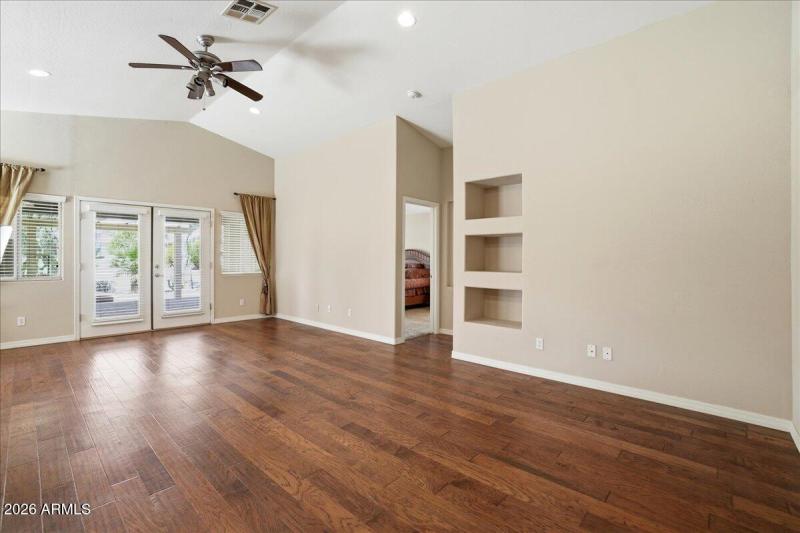 16-2424 E Hancock Trail_RedHogMedia