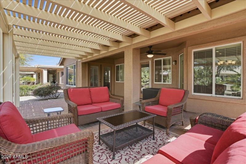 31-2424 E Hancock Trail_RedHogMedia