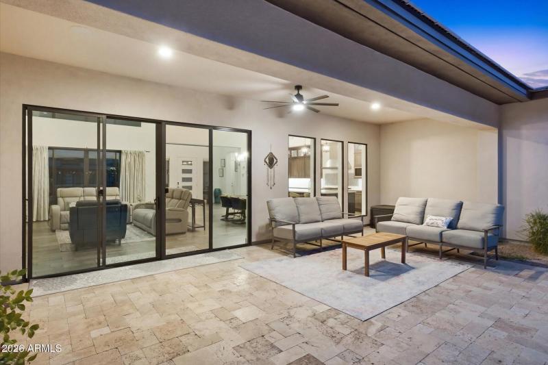 Seamless Indoor-Outdoor Living