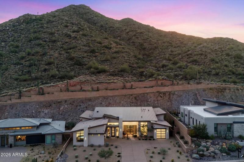 Aerial View w Stunning Mountain Backdrop