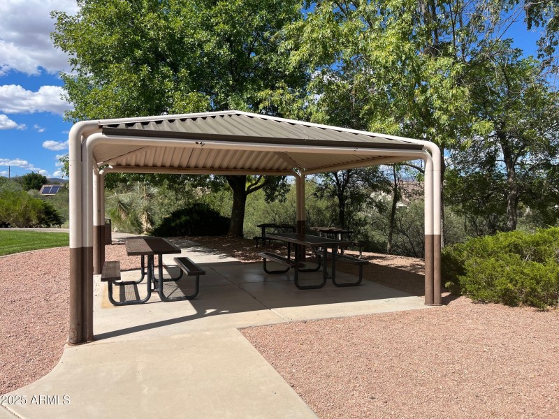 35 park picnic tables