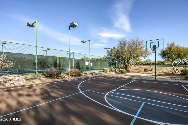 055_Basketball Courts