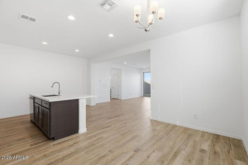 hj-az-phoenix-parkside-villas-cc-em3-lot