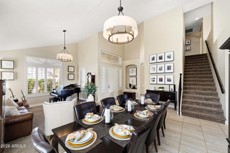 003___615 W Mountain Vista Dr