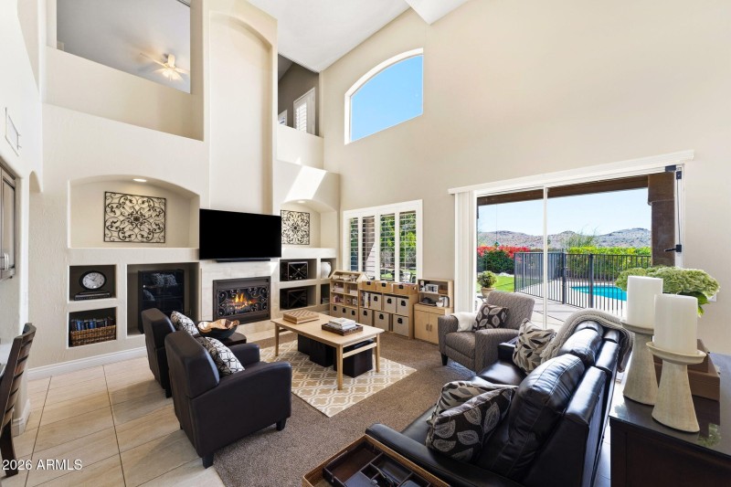 008___615 W Mountain Vista Dr