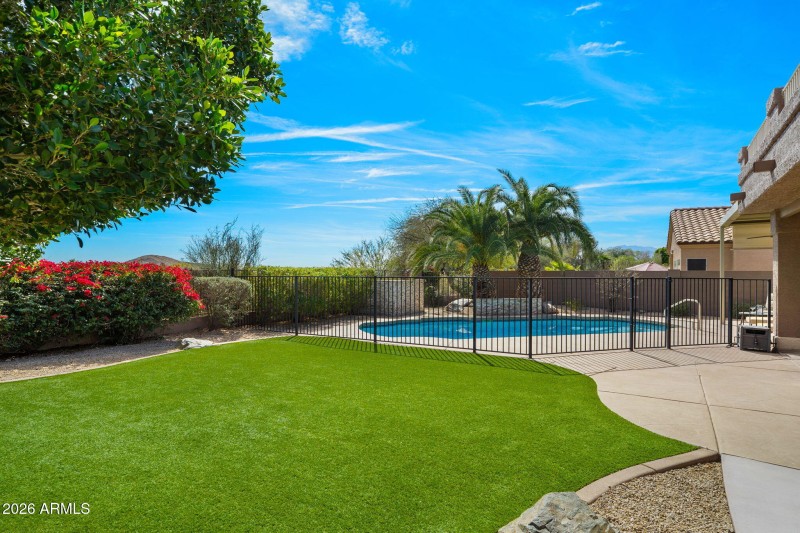 016___615 W Mountain Vista Dr