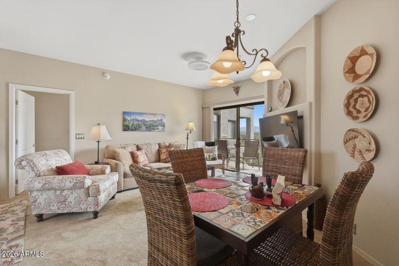 Dining Space plus Breakfast Bar