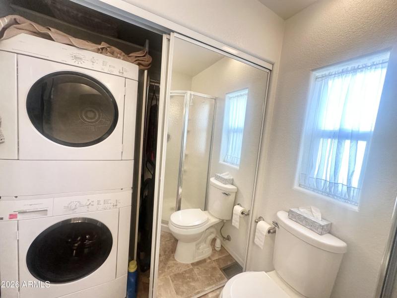 WASHER/DRYER IN AZ BATHROOM