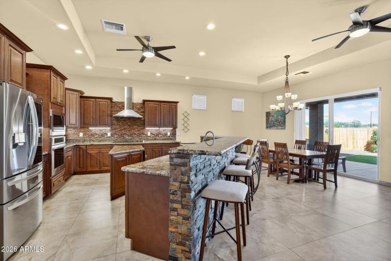 Kitchen – Island & Dining View