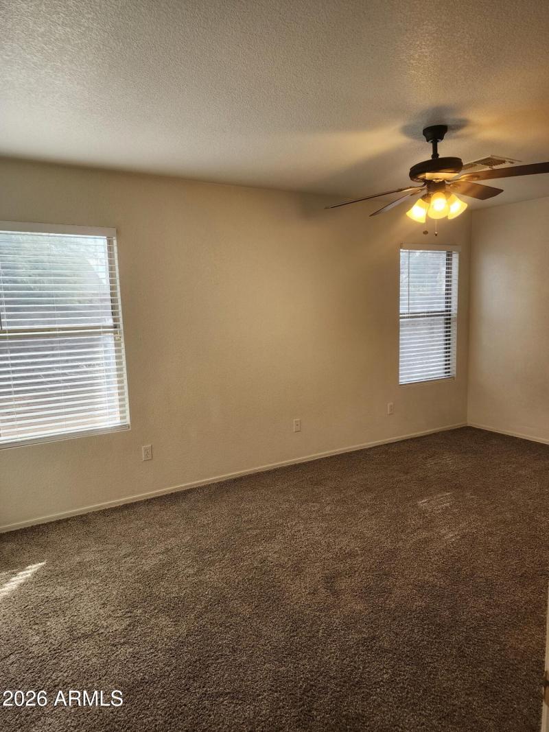 1db8b659-2f2b-44e8-8786-238fba93fa50