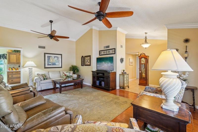 12-web-or-mls-W Franciscan Dr-S2502-012