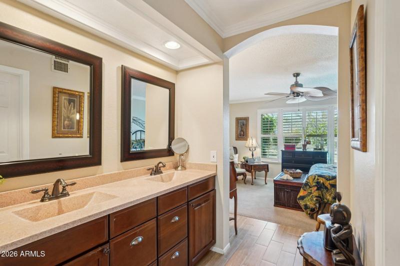 30-web-or-mls-W Franciscan Dr-S2502-031