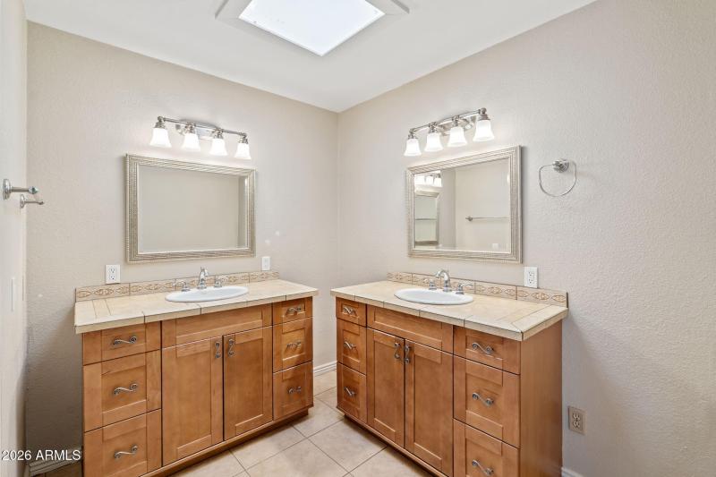 25-web-or-mls-DSC_6025