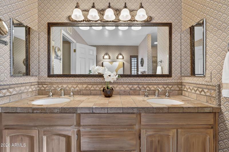 Primary Double Vanites