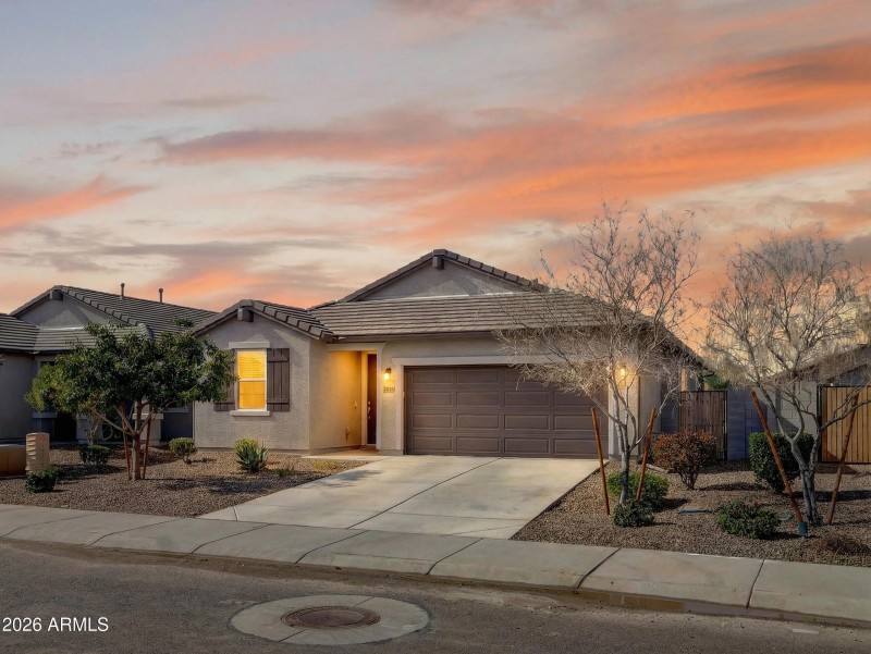 002_P1479909#twilight