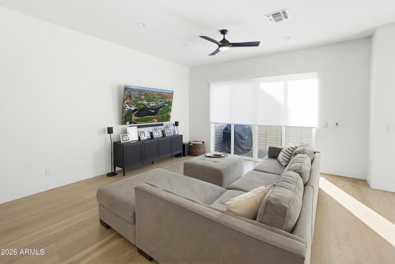 5151 N 13th Pl Unit 5-27