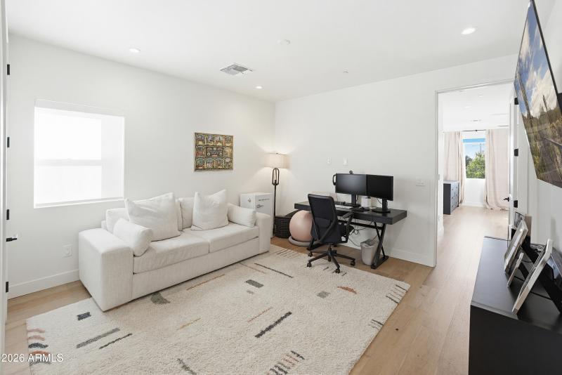 5151 N 13th Pl Unit 5-15