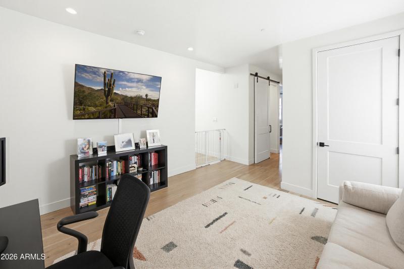 5151 N 13th Pl Unit 5-18