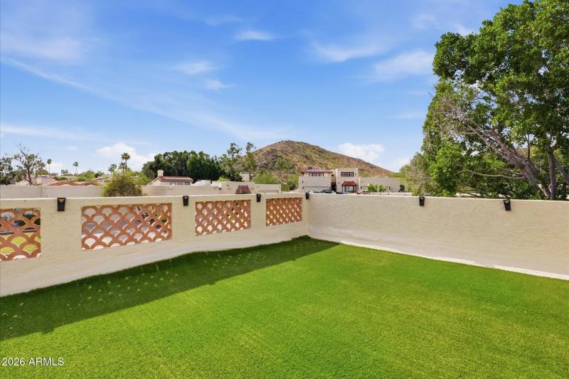 Upper Level Balcony Area
