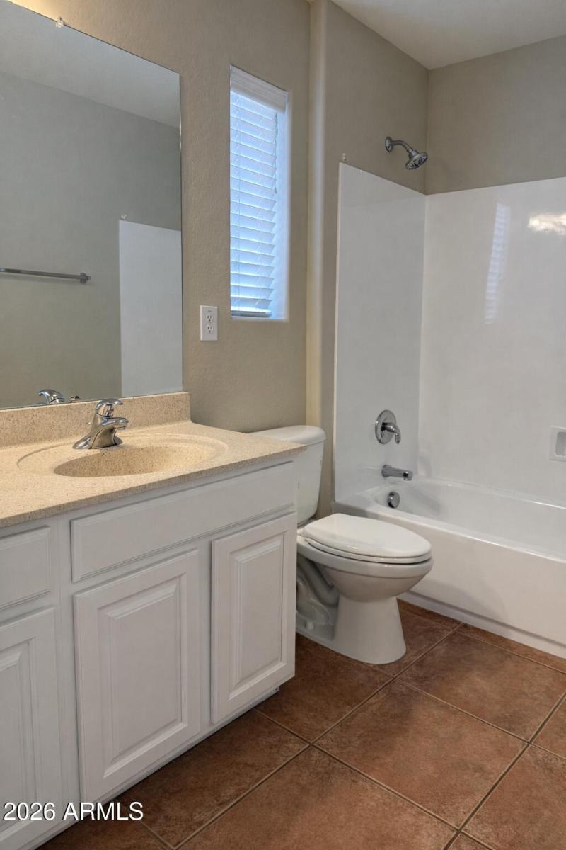 A42828C5-0853-4B1E-B974-1A92E31D0B8E