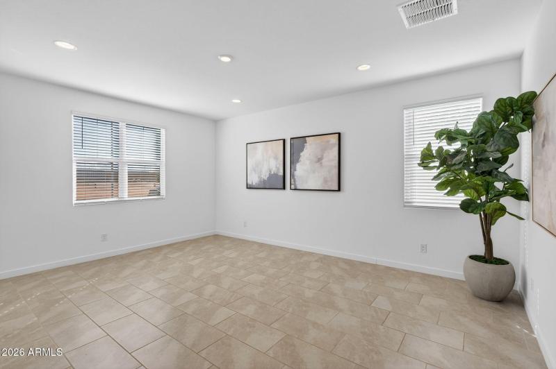 19-web-or-mls-30S 83rd Cir