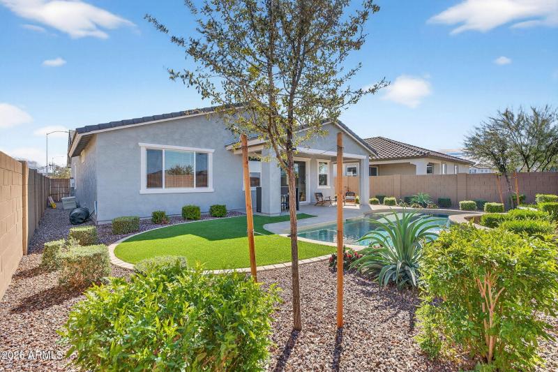 42-web-or-mls-67S 83rd Cir