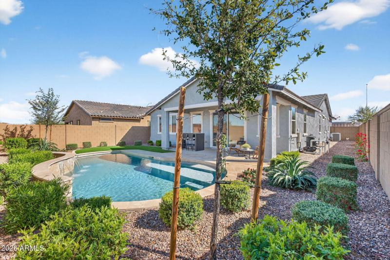 43-web-or-mls-66S 83rd Cir