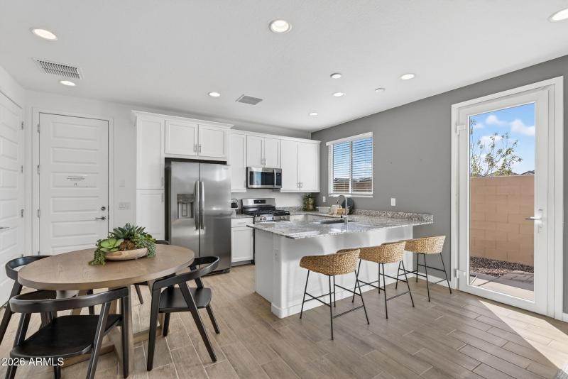 21-web-or-mls-21-web-or-mls-77S 83rd Cir