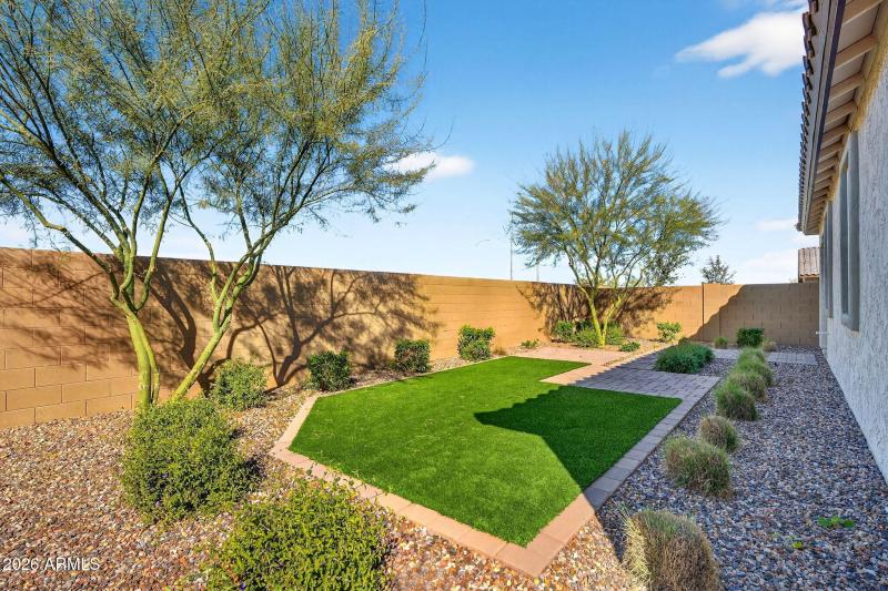 44-web-or-mls-44-web-or-mls-90S 83rd Cir