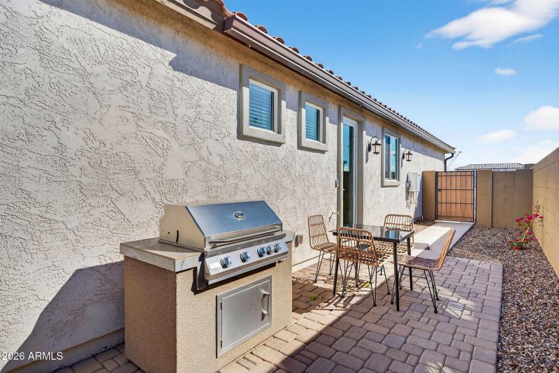 46-web-or-mls-46-web-or-mls-94S 83rd Cir