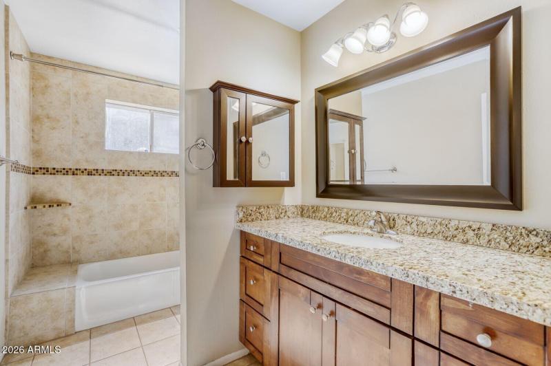 6125 N Central Ave 11 - Web Quality - 02