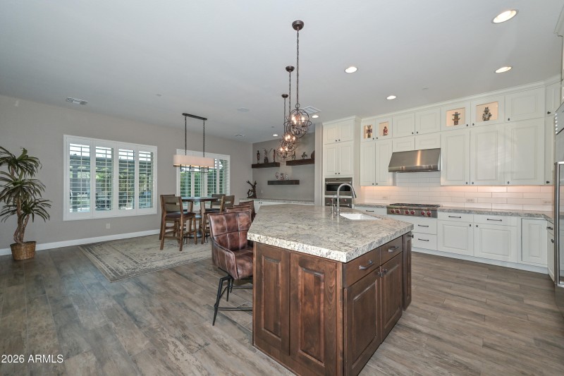 Kitchen-Breakfast Room
