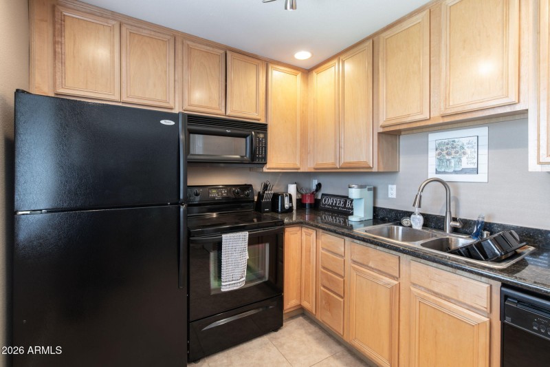 7-web-or-mls-4354-n-82nd-st-223