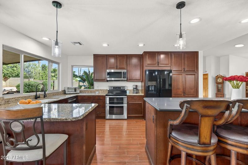 17-web-or-mls-68E Beck Ln