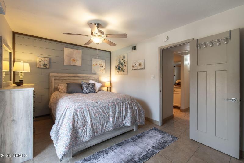 16-web-or-mls-7436-e-chaparral-rd-149b