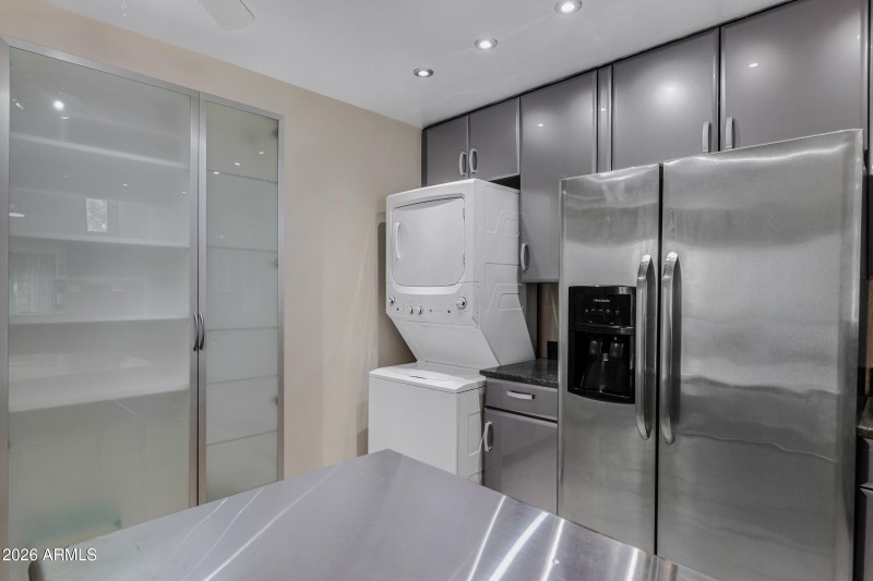 1231 E Bluebell Ln-10