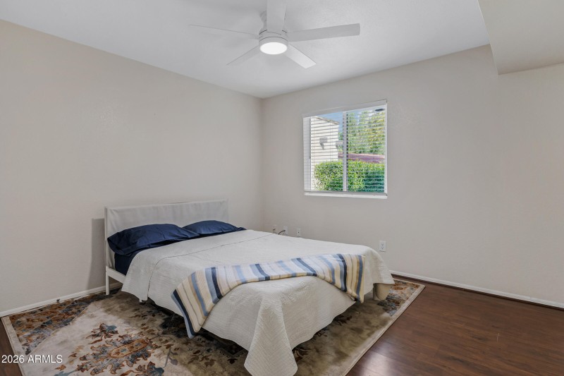 1231 E Bluebell Ln-16