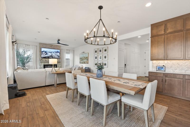 16_20076_W_Campbell_Ave16_mls