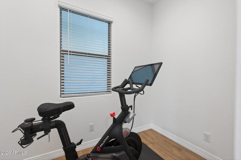 50_20076_W_Campbell_Ave50_mls